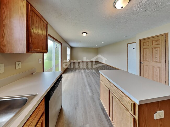 Building Photo - 2194 Dry Ridge Ct