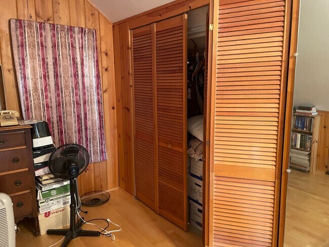 Building Photo - The Cutest 3-Bedroom Tudor - One Block From Como Golf Course