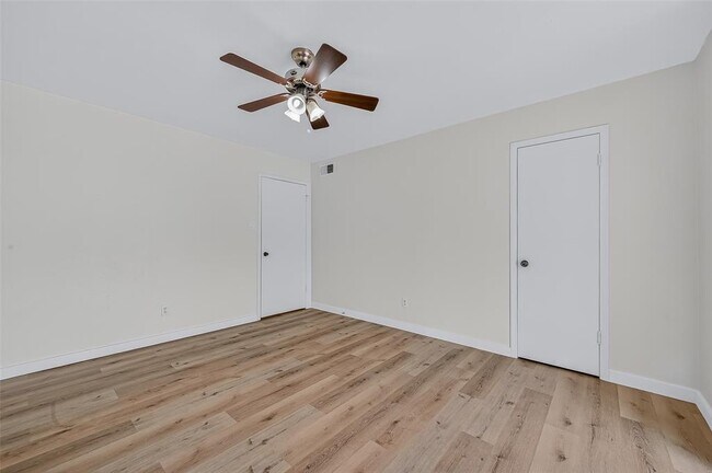 Building Photo - 12633 Memorial Dr