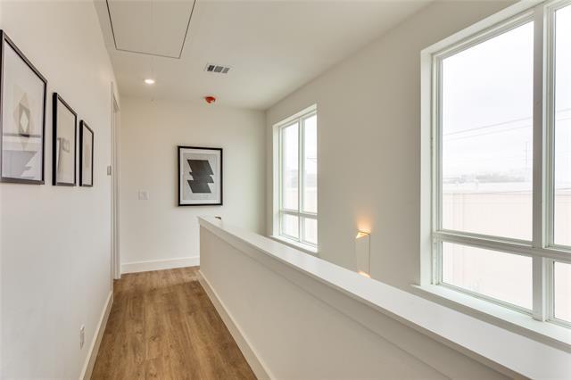 Building Photo - 349 College Ave