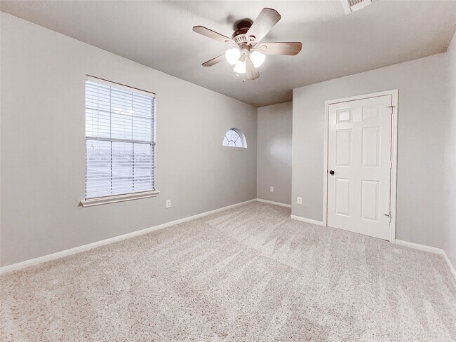 Building Photo - 10838 Waterfern Ct