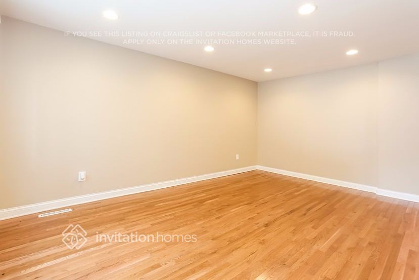Building Photo - 3536 W 80th Pl