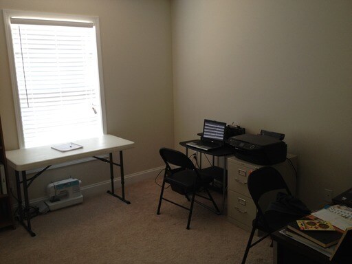 Building Photo - 4BR/2BA Knoxville One-level home; 10 miles from UT Hospital