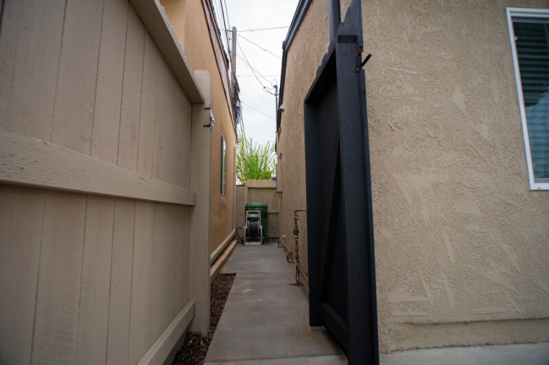 Building Photo - 1602 La Golondrina Ave