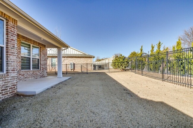 Building Photo - Welcome to Bungalow Heights! Edmond Townhome w/ Balcony, Yard & Resort Amenities