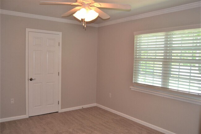 Building Photo - 4580 Mulberry Creek Dr