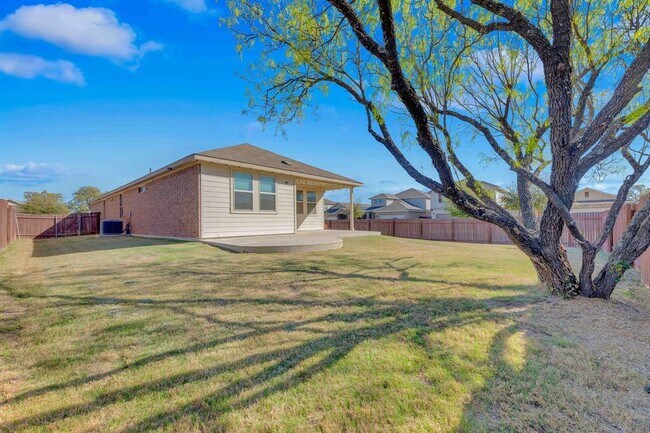 Building Photo - 101 Mountain Valley St