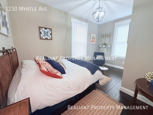 Building Photo - 1230 Myrtle Ave