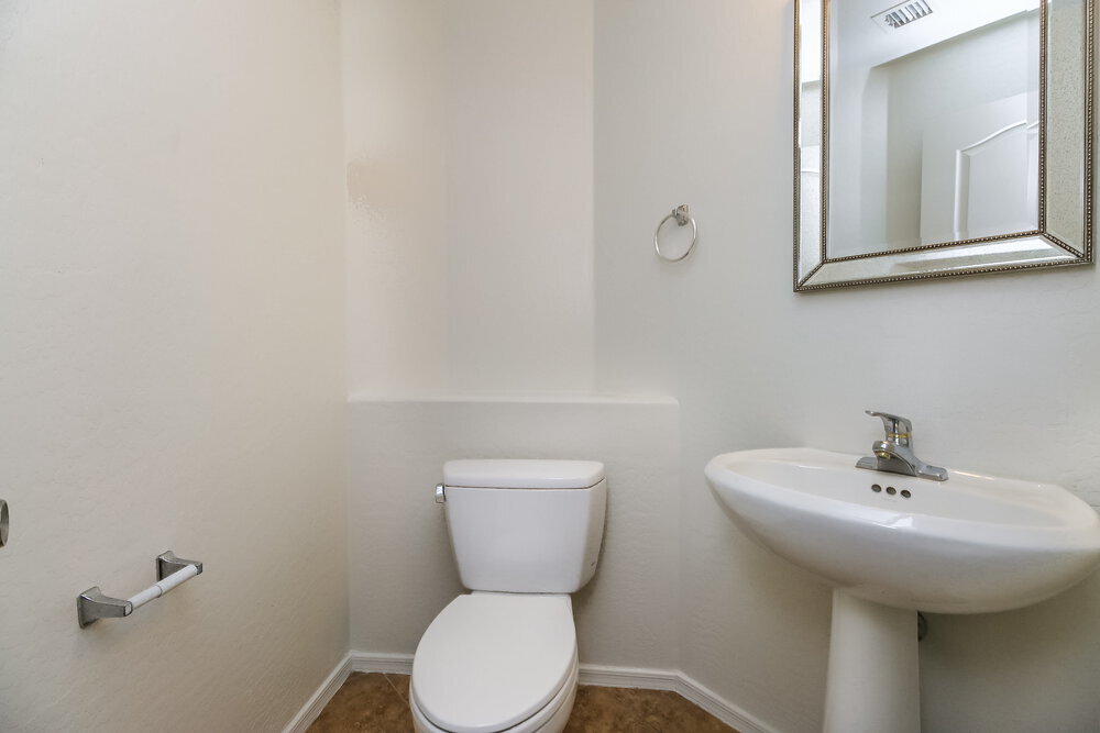 Building Photo - 16806 S Magenta Rd