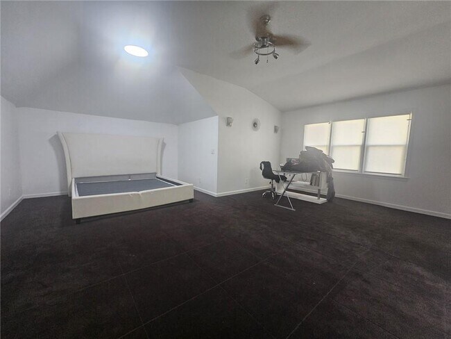 Building Photo - 526 Coopers Pond Dr