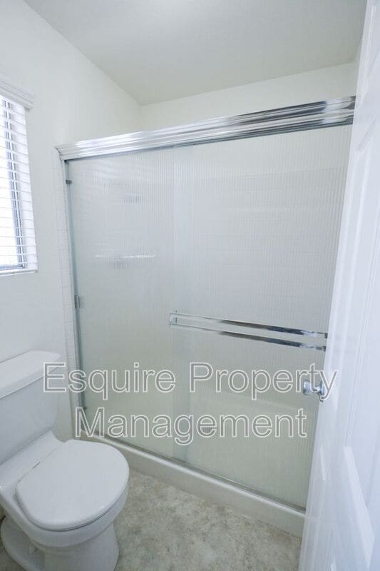 Building Photo - 1170 Novato Dr