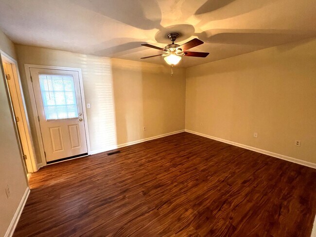 Building Photo - 1022 Cherry Hills Ct