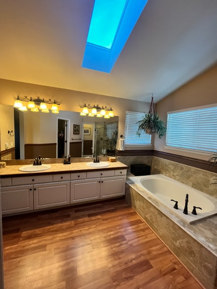 Building Photo - 3165 E 134th Cir