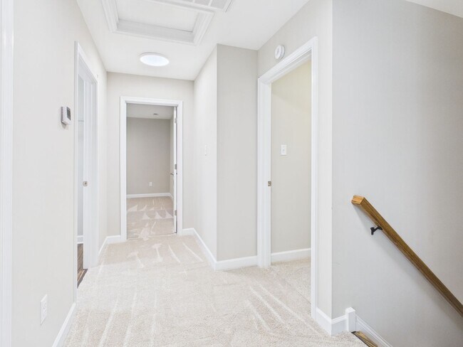 Building Photo - 1700 Dinwiddie Ave