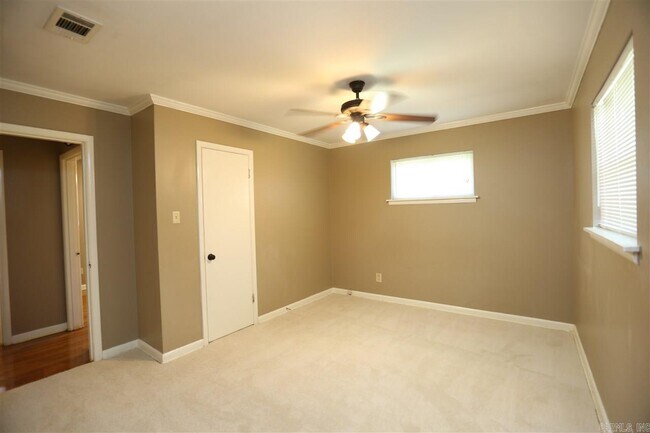 Building Photo - 312 Wedgewood Rd