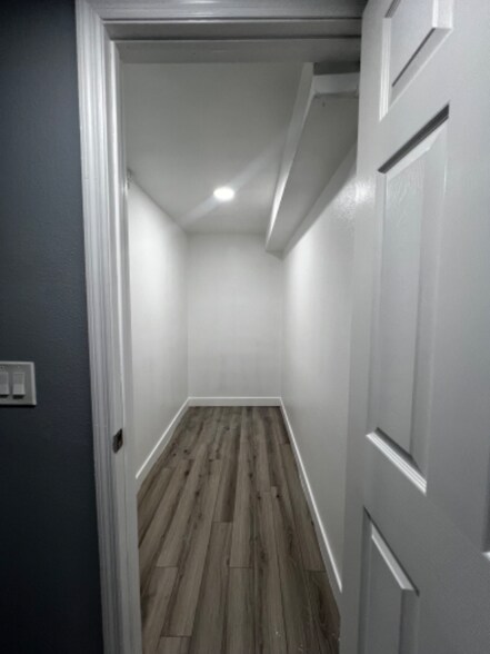 Building Photo - 2806 W Melvin St