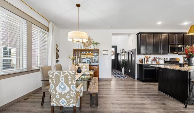 Building Photo - 1000 Equinox Dr