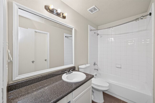 Building Photo - 17347 Wigeon Way Dr