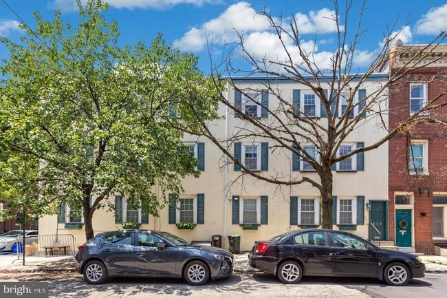 Building Photo - 123 Bainbridge St