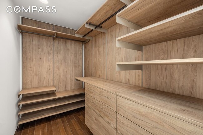 Building Photo - 527 W 27th St