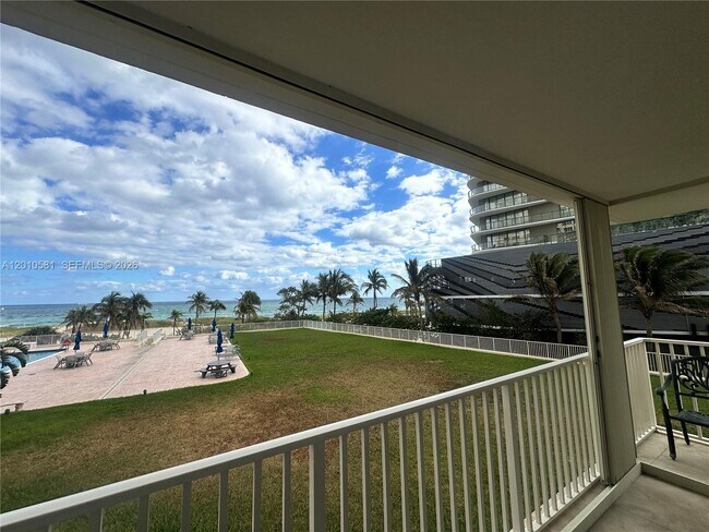 Building Photo - 750 N Ocean Blvd
