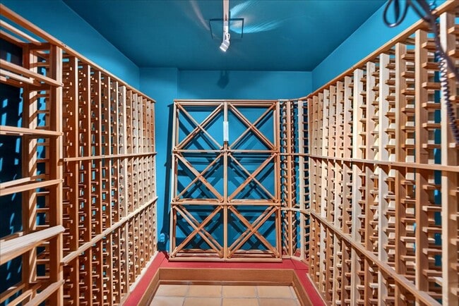 Building Photo - Gorgeous Executive Home Over Downtown Los Gatos