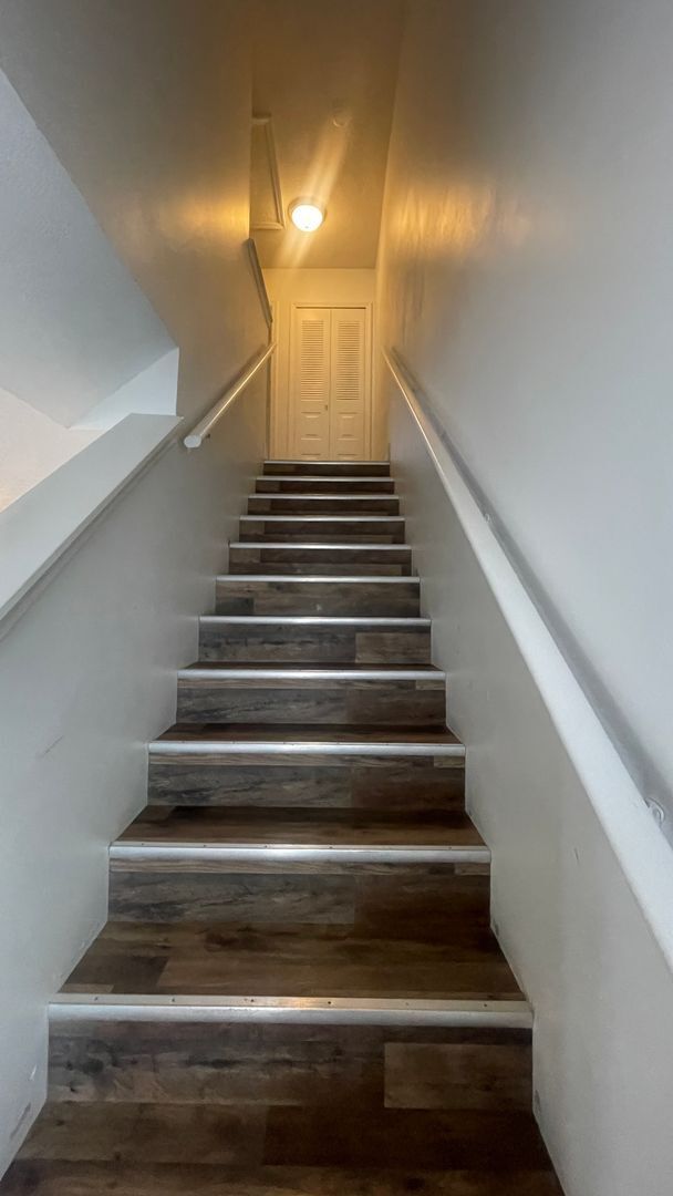 Building Photo - 1718 Silver Creek Ct