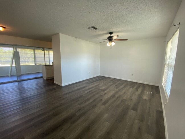 Building Photo - 22578 Laika Ave