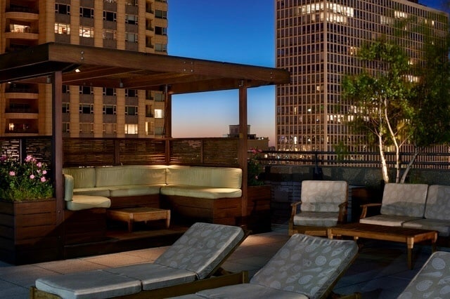 Building Photo - 777 N Michigan Ave