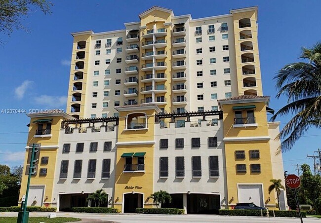 Building Photo - 1627 SW 37th Ave