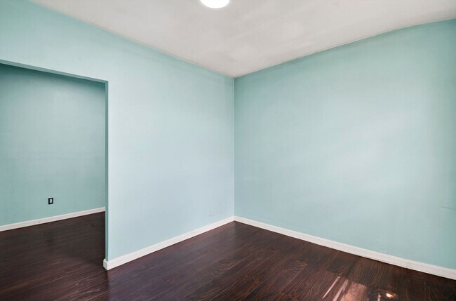 Building Photo - 2245 E Fayette St