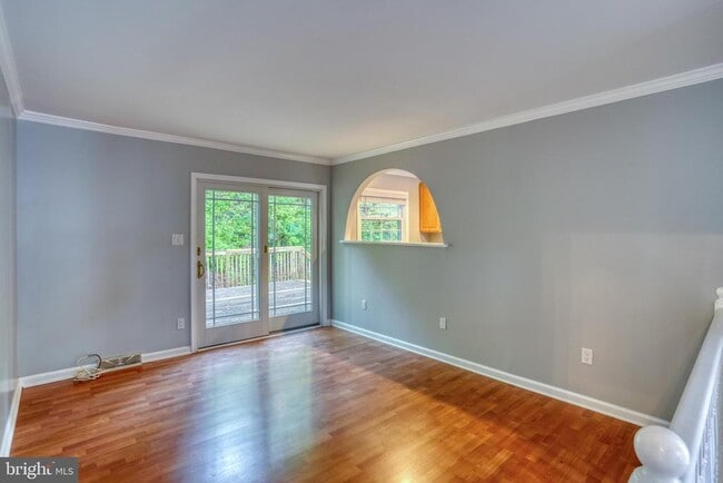 Building Photo - 124 Hilldale Ct