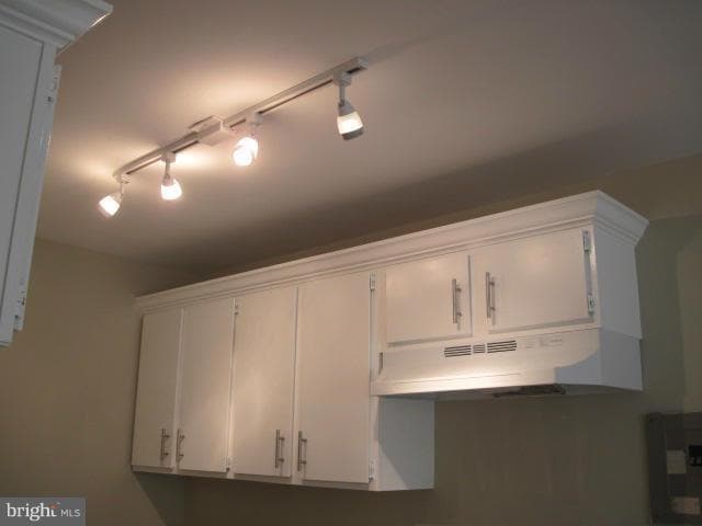 Building Photo - 1200 S Arlington Ridge Rd