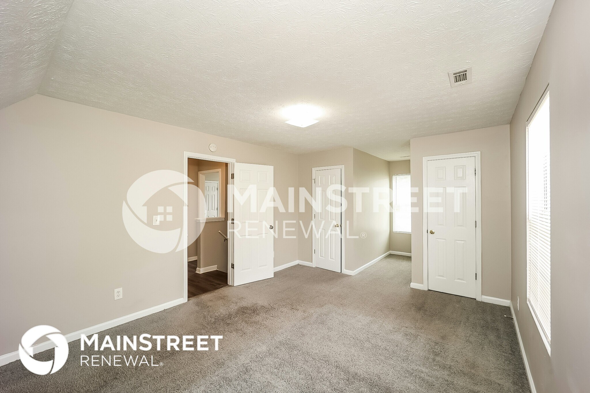 Building Photo - 265 Willow Springs Dr