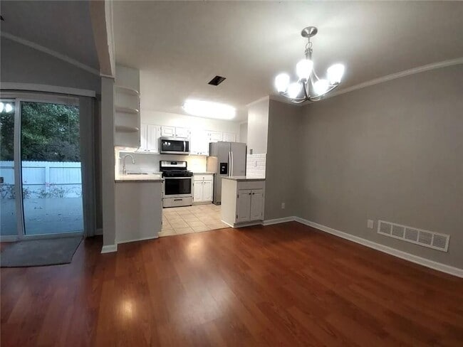 Building Photo - 50 Parkmont Dr
