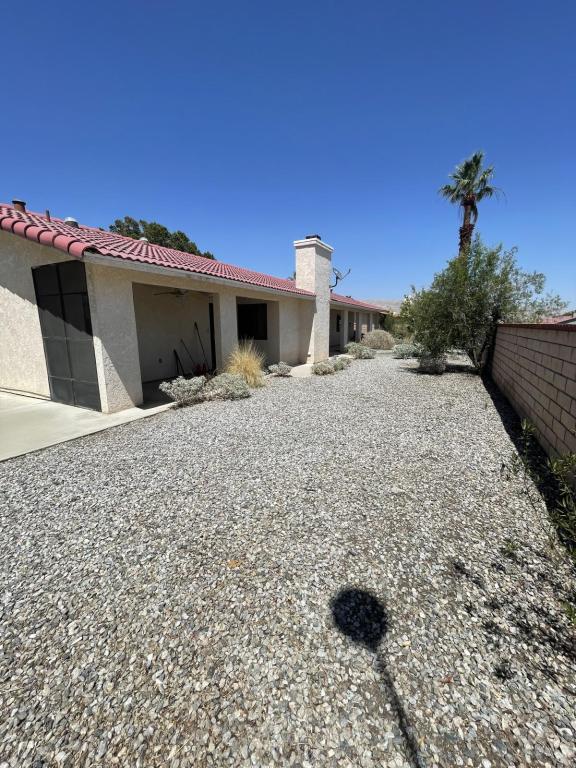 Building Photo - 64315 Spyglass Ave