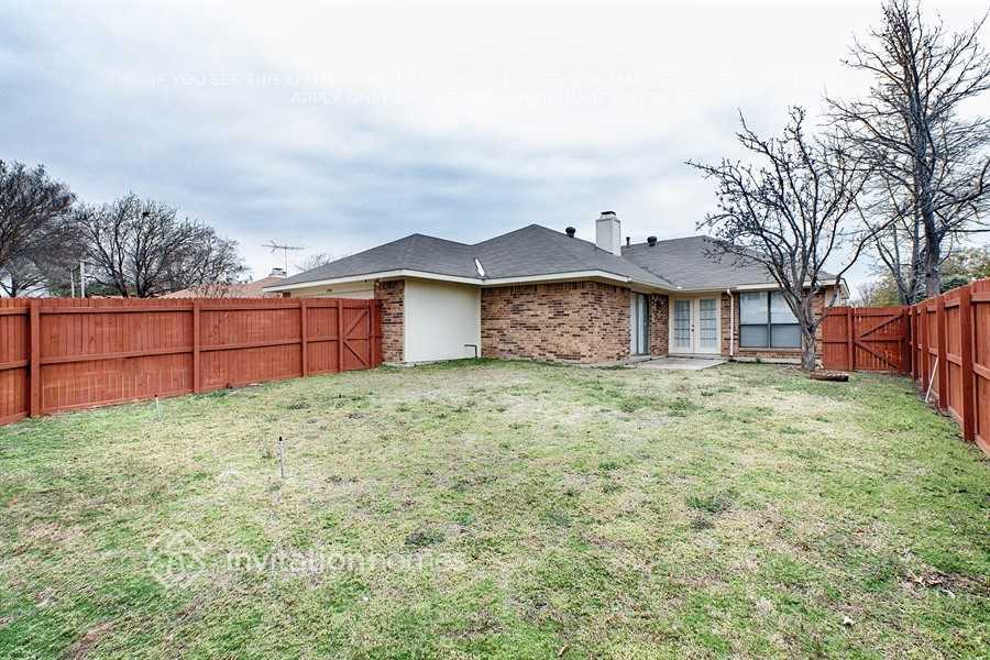Building Photo - 1720 Brighton Dr