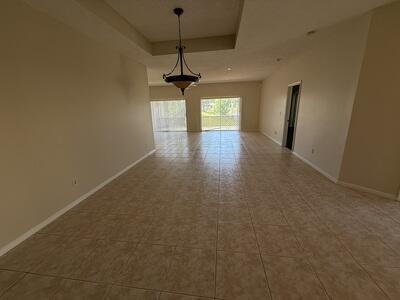 Building Photo - 10839 Madison Dr