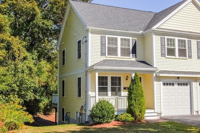 Primary Photo - 10 Manahan St