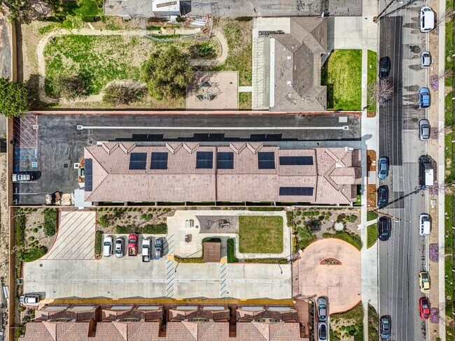 Building Photo - 16385 Valencia Ave