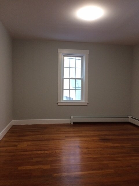 Building Photo - 16 Etna Rd