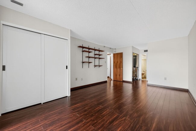 Building Photo - Now Available: Lovely 2 Bedroom, 2 Bath Condo in KOP!!