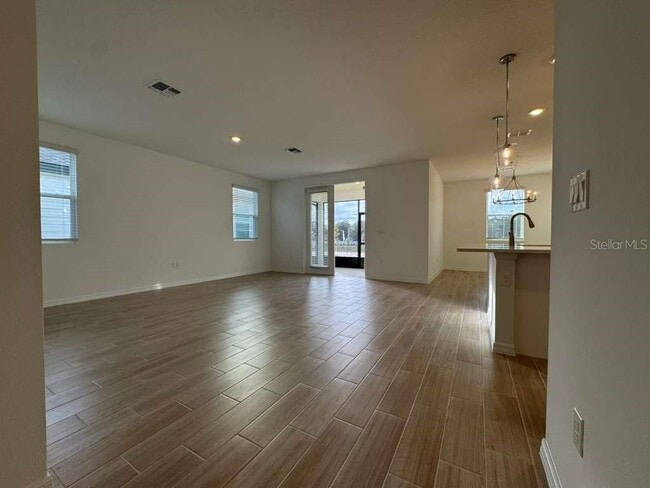 Building Photo - 30167 Rustic Mill St