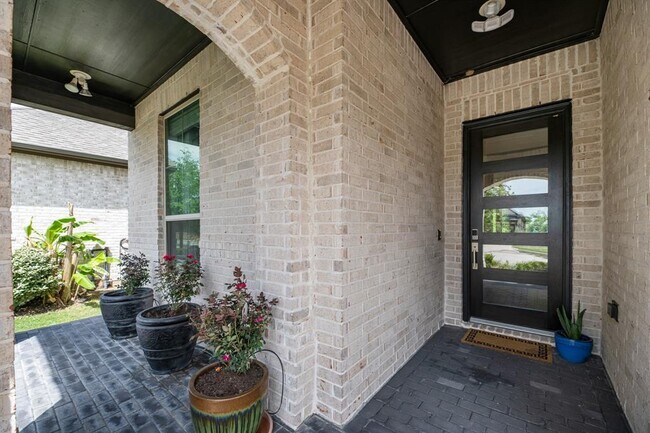 Building Photo - 4818 Nodding Thistle Trail