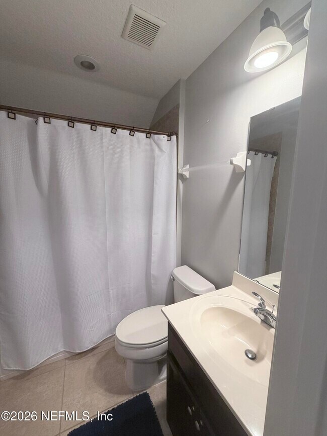 Building Photo - 6092 White Tip Rd