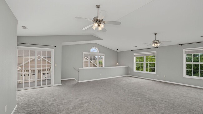 Building Photo - 106 Essex Ln