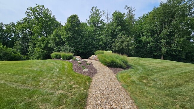 Building Photo - Bridgewater Two bedroom Condo Available!