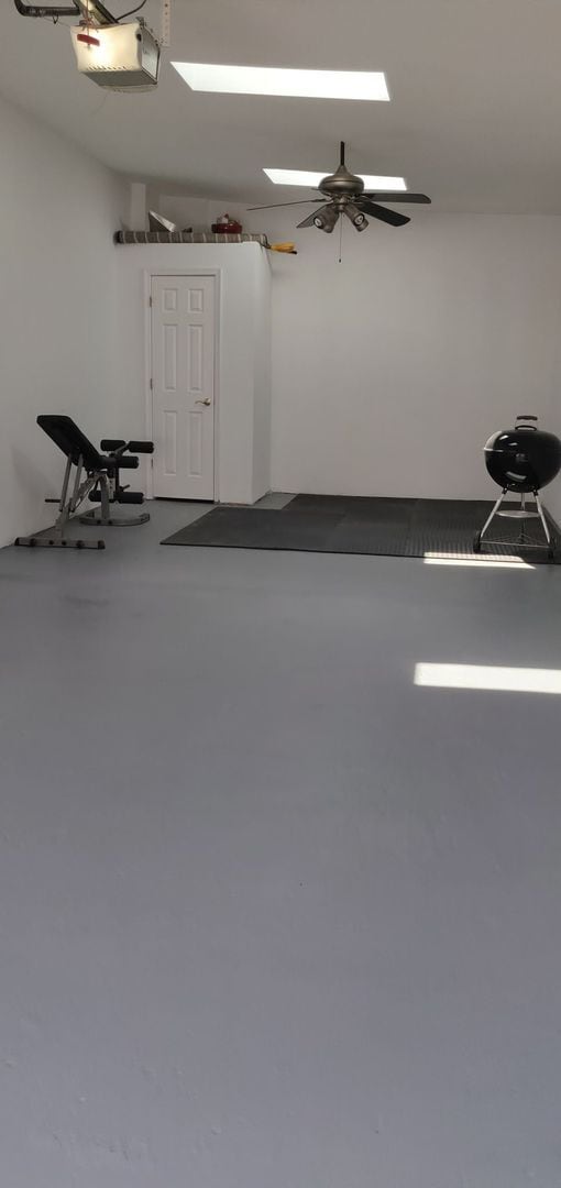 Building Photo - Chamring 2-Bedroom Locust Point Townhome w/ Deck