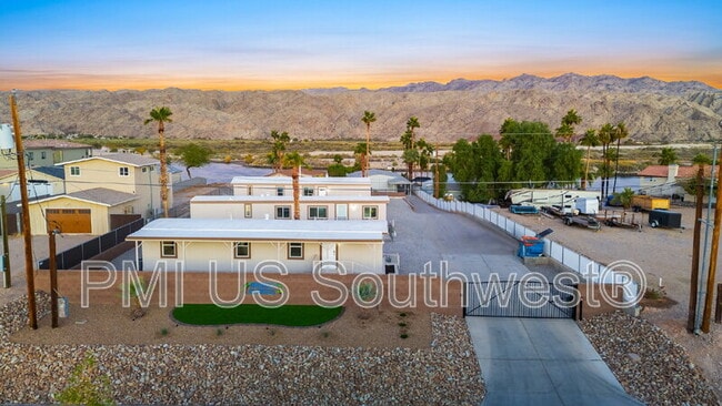 Building Photo - #2 437 Riverfront Drive