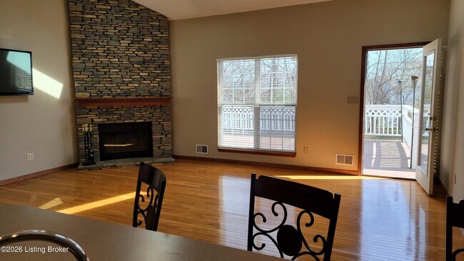 Building Photo - 10313 Chimney Ridge Ct